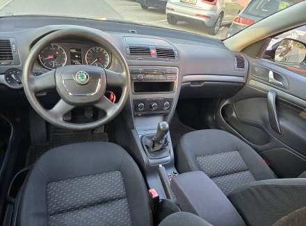 Škoda - Octavia