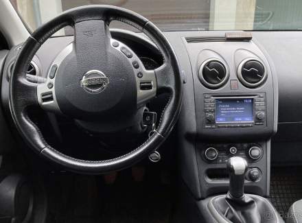Nissan - Qashqai
