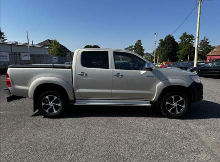 Toyota - Hilux