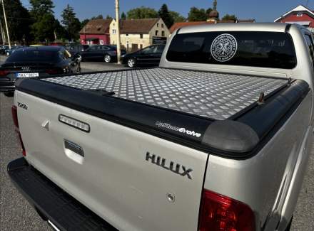 Toyota - Hilux