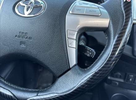 Toyota - Hilux