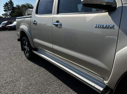 Toyota - Hilux