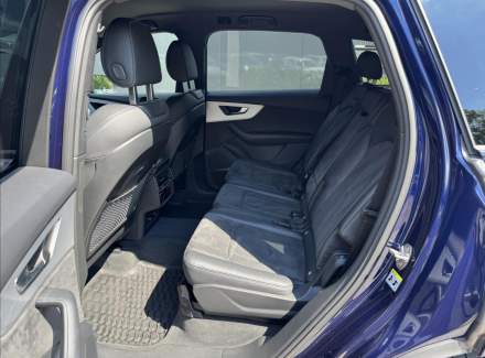 Audi - Q7