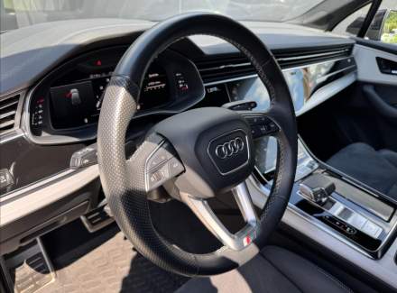 Audi - Q7