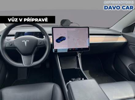Tesla - Model 3