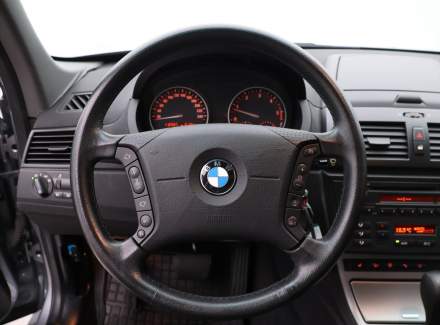 BMW - X3