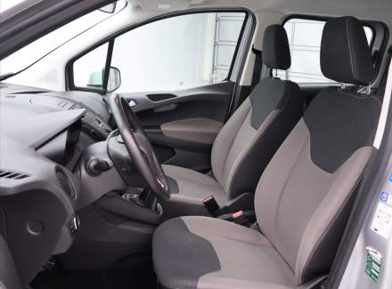 Ford - Tourneo Courier