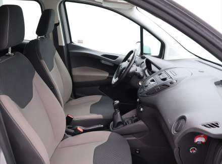 Ford - Tourneo Courier