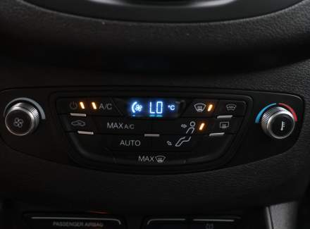 Ford - Tourneo Courier