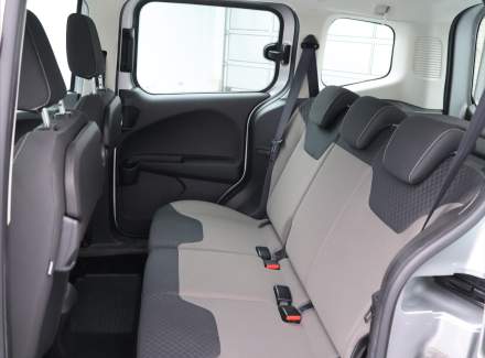 Ford - Tourneo Courier