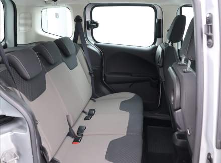 Ford - Tourneo Courier