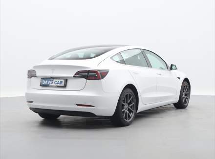 Tesla - Model 3