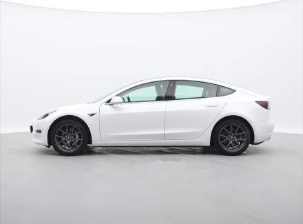 Tesla - Model 3