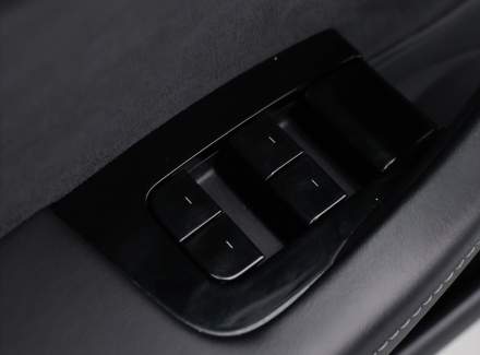 Tesla - Model 3