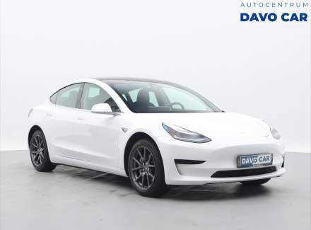Tesla - Model 3