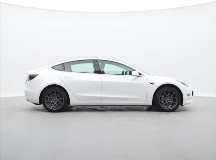 Tesla - Model 3