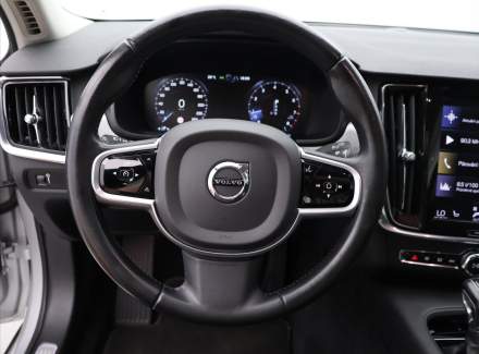 Volvo - V90
