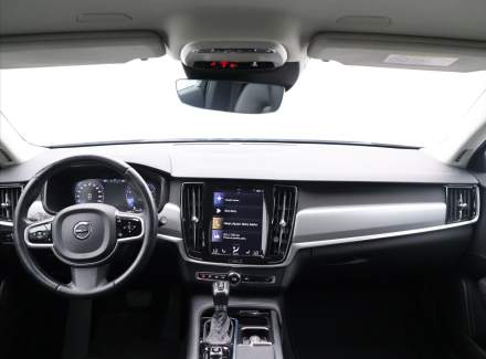 Volvo - V90