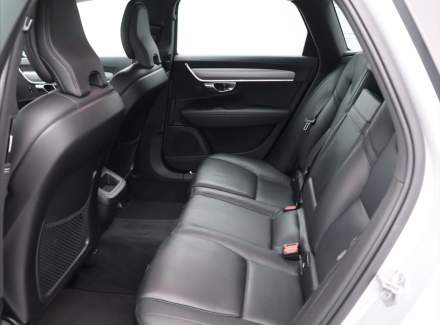 Volvo - V90