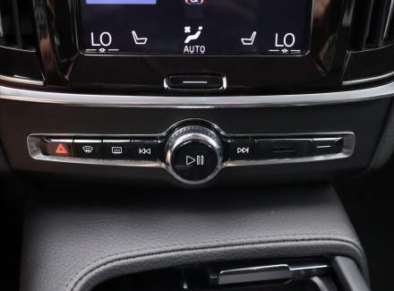 Volvo - V90