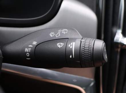 Volvo - V90