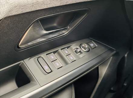 Peugeot - 3008