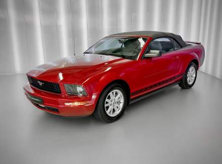Ford - Mustang