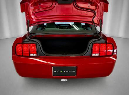 Ford - Mustang