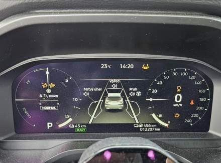 Mitsubishi - Outlander