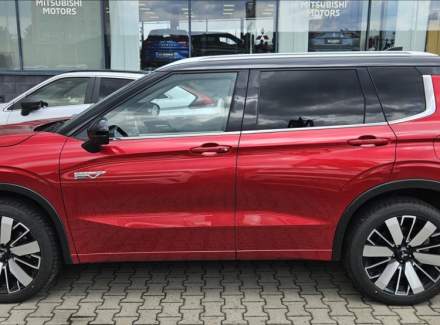 Mitsubishi - Outlander