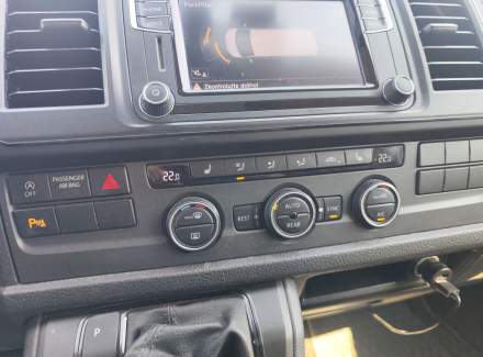 Volkswagen - Caravelle