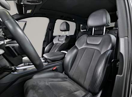 Audi - SQ7