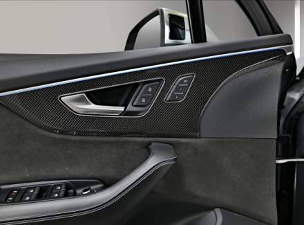 Audi - SQ7