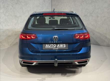 Volkswagen - Passat