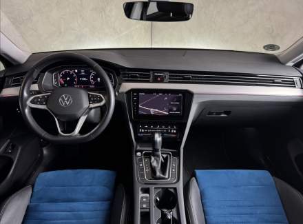 Volkswagen - Passat