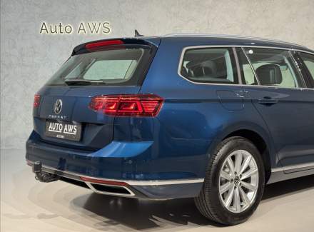 Volkswagen - Passat