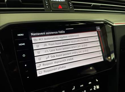 Volkswagen - Passat