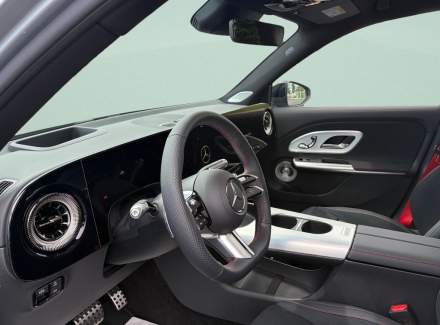 Mercedes-Benz - GLB