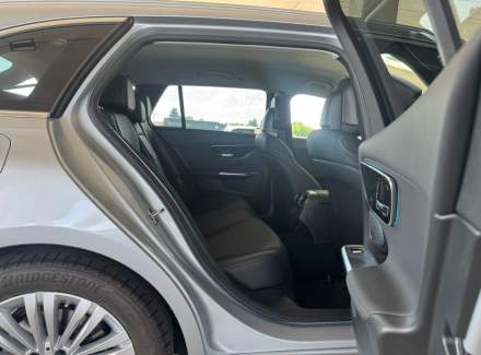 Mercedes-Benz - C-class
