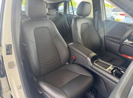 Mercedes-Benz - GLA