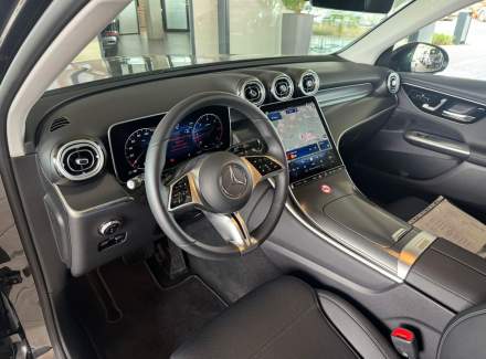 Mercedes-Benz - GLC