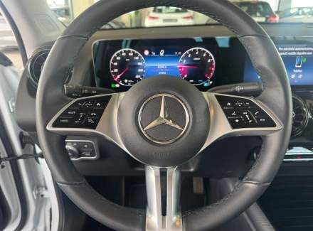 Mercedes-Benz - GLB