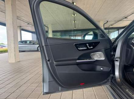 Mercedes-Benz - C-class