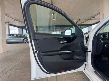 Mercedes-Benz - C-class