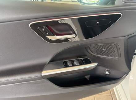 Mercedes-Benz - C-class