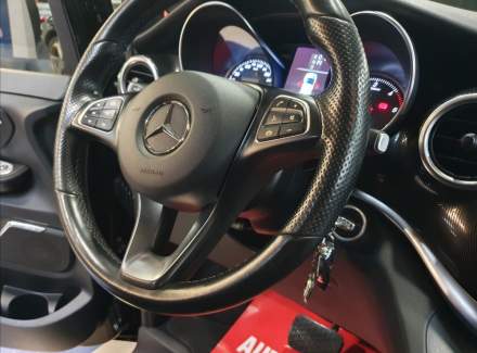 Mercedes-Benz - V-class