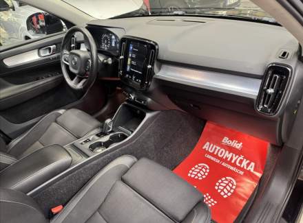 Volvo - XC40
