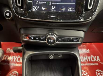 Volvo - XC40