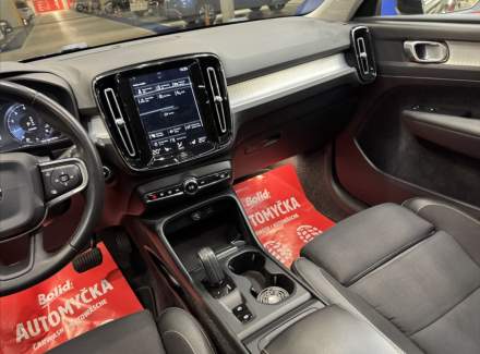 Volvo - XC40