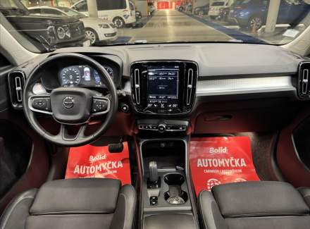 Volvo - XC40